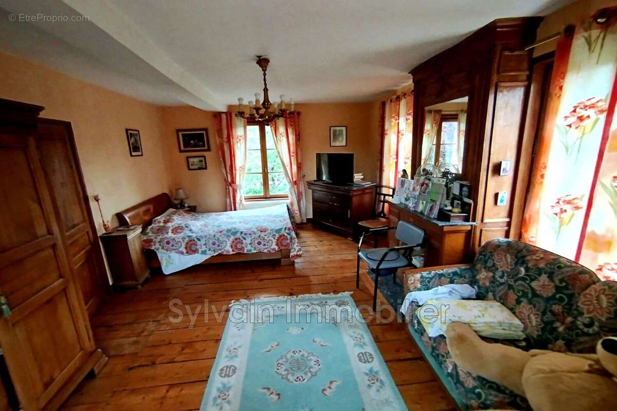 Maison 307 m² à Neufchatel-En-Bray  - photo 8