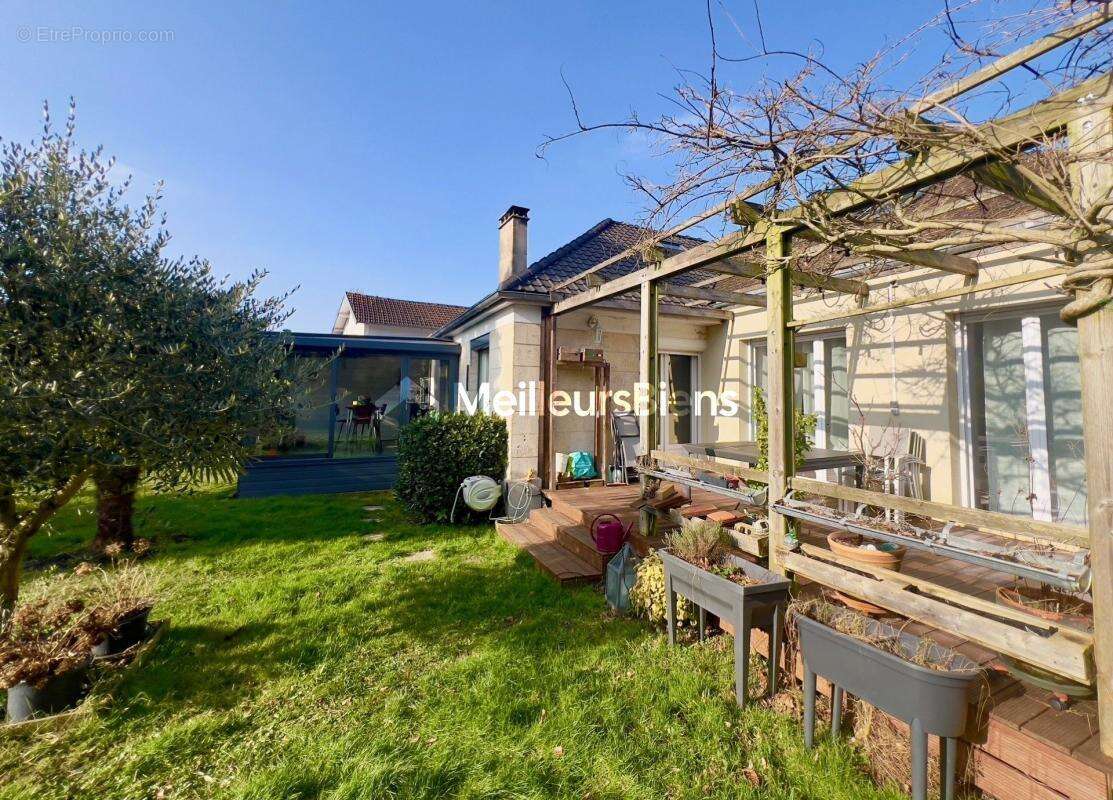 Maison à L&#039;ETANG-LA-VILLE