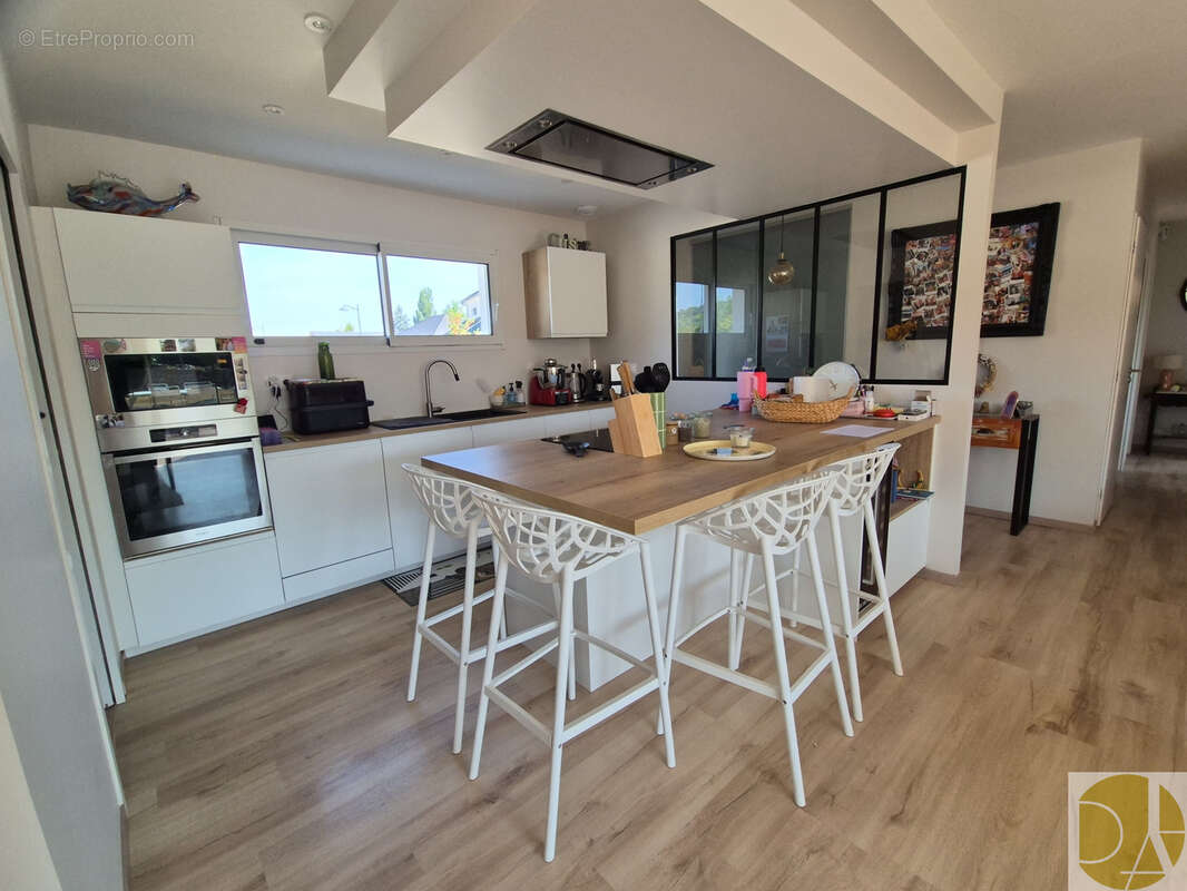 EN EXCLUSIVITE Sud de Pau - Proximité centre bourg : villa de plain pied sous garantie - 3 chambre - garage - - photo 4