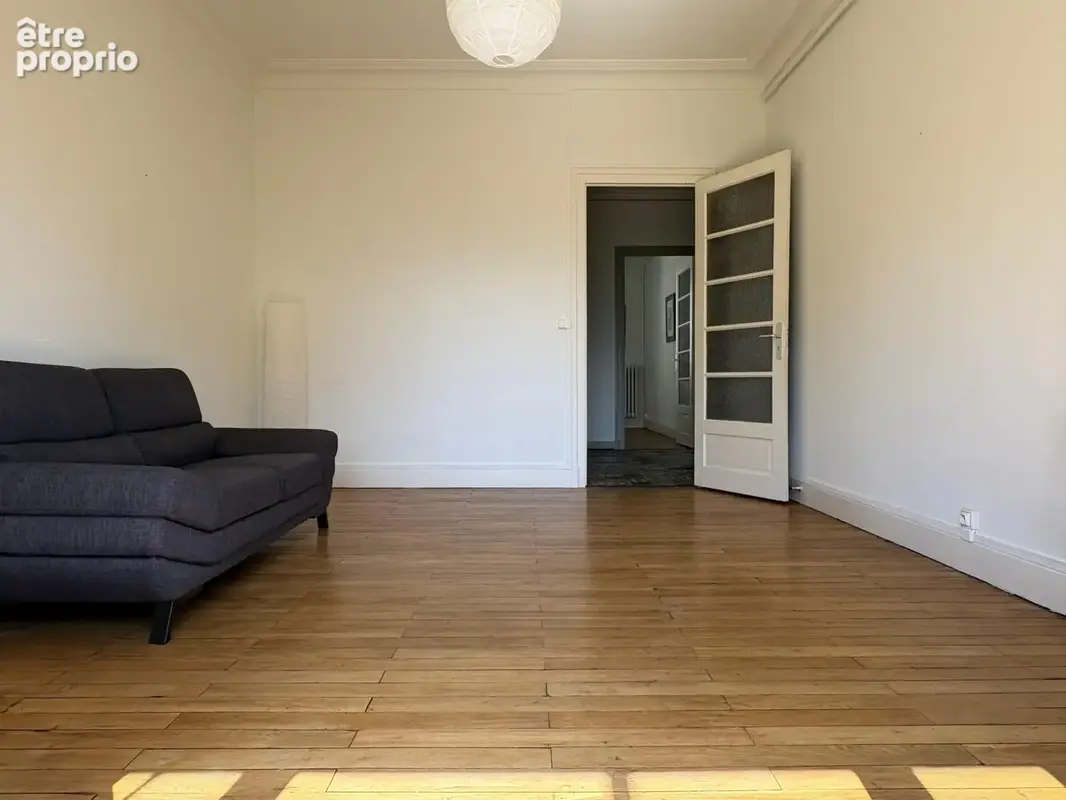 Elégance et valeur : T2 Bis avec balcon 4ème étage avec ascenseur - photo 6