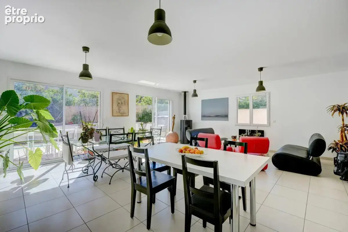 Maison de plain-pied 4 pièces 106 m² avec garage et piscine - photo 7