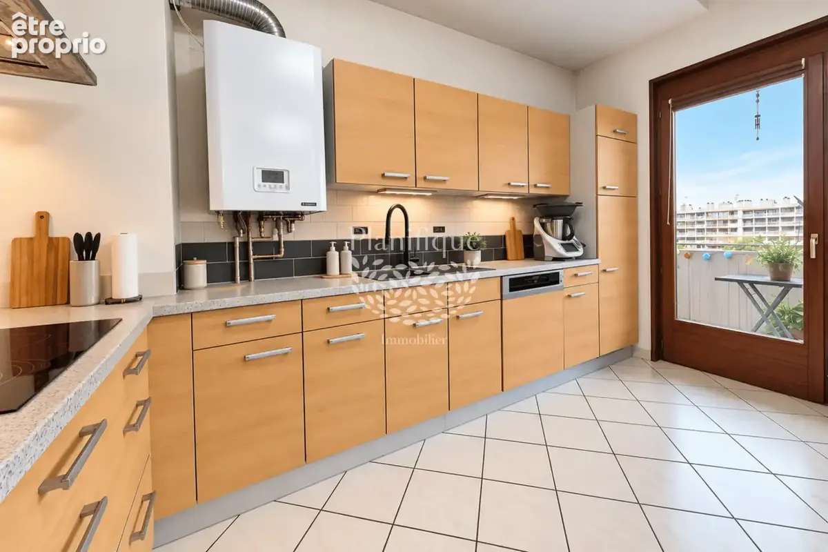 Gaillard   Dernier étage   T4 de 98 m2 avec 2 terrasses, grand garage et cave - photo 4