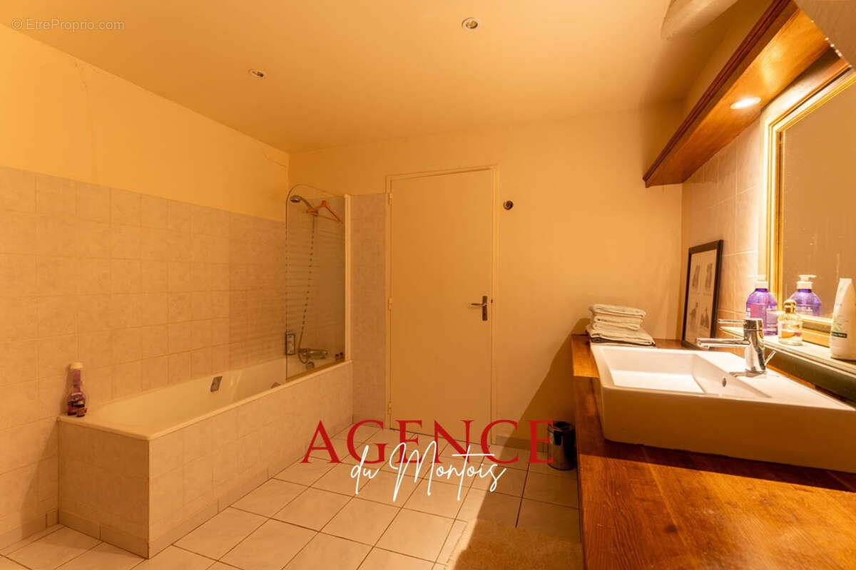 Maison à NOGENT-SUR-SEINE