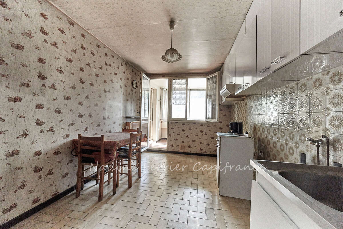 AIX-EN-PROVENCE – PIGONNET – Grand Appartement de 97 m² – 3 chambres - photo 5