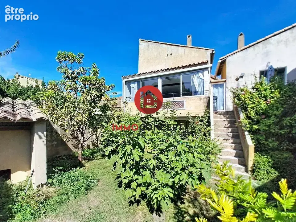 Maison à LIRAC