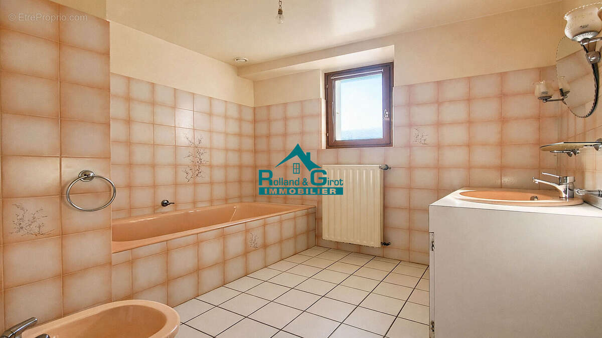 Maison à LA BOUEXIERE