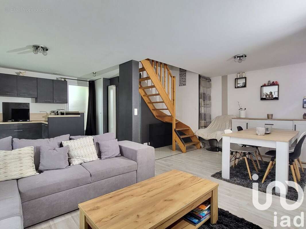 Photo 2 - Maison à BOUGUENAIS