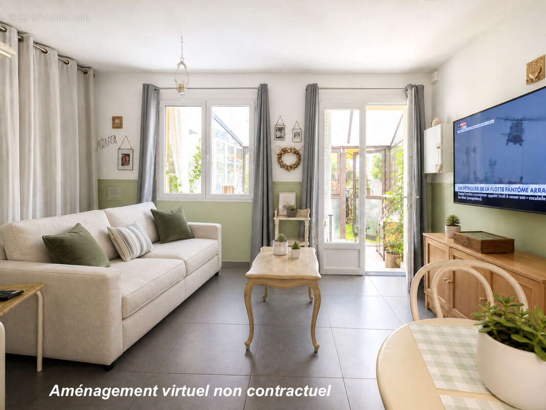 Appartement à SIX-FOURS-LES-PLAGES