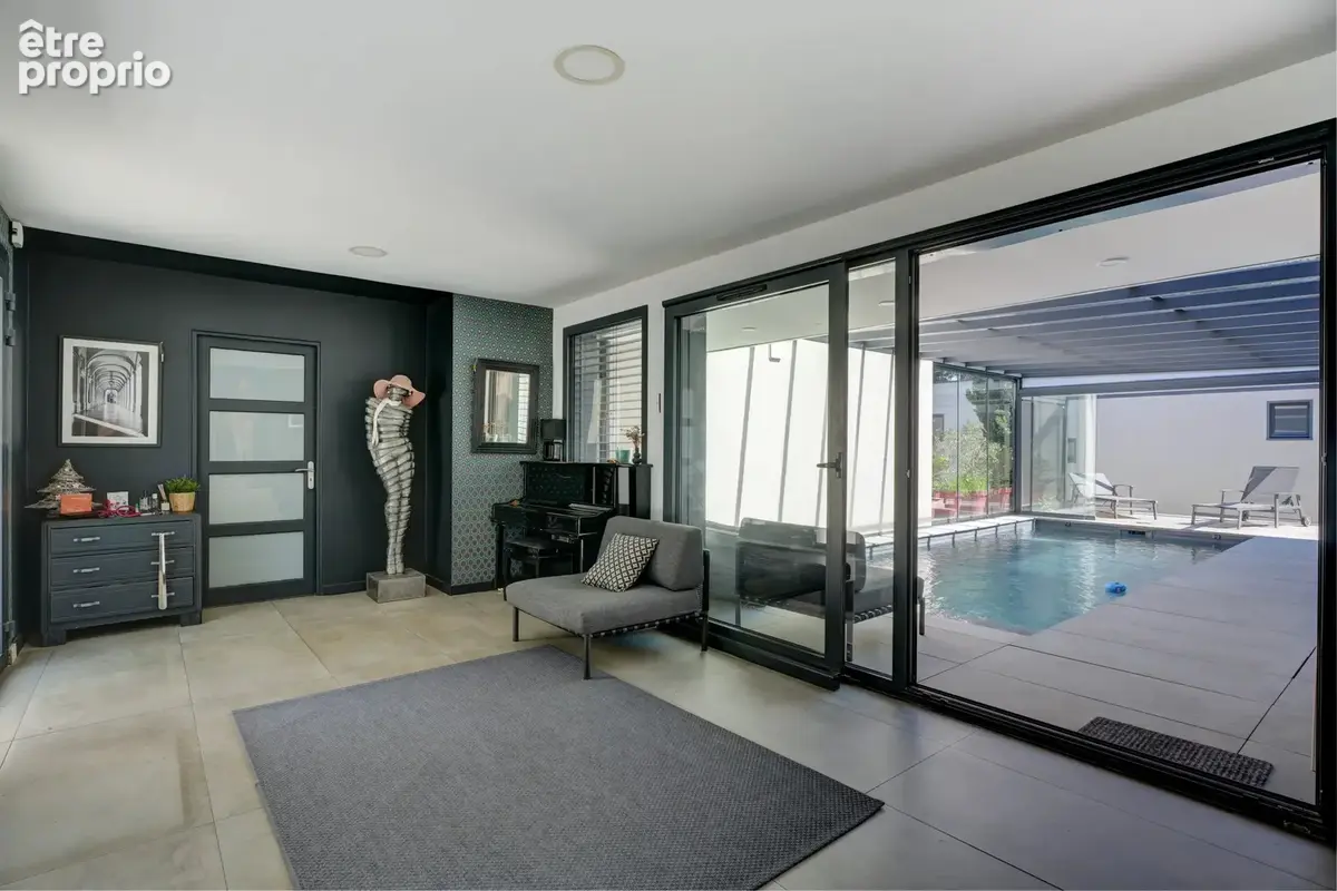 Photo Maison à Charbonnieres-Les-Bains au prix de 1 680 000€