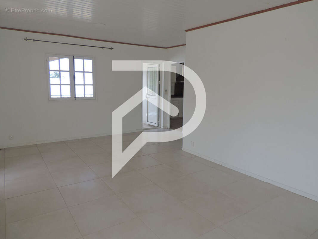 Maison à PETITE-ILE