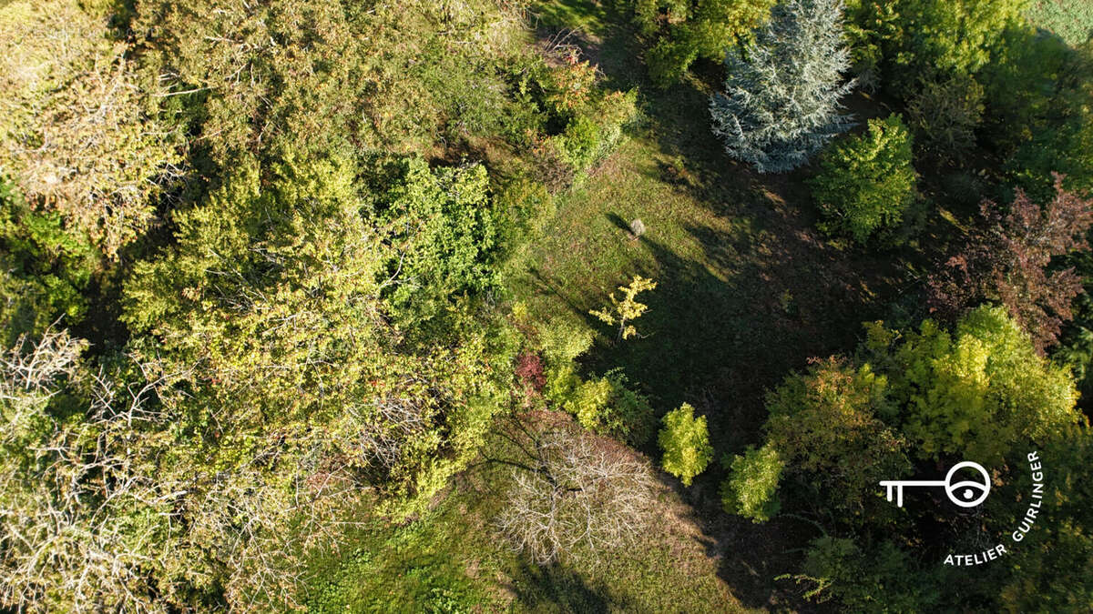 Terrain à OUZOUER-LE-MARCHE