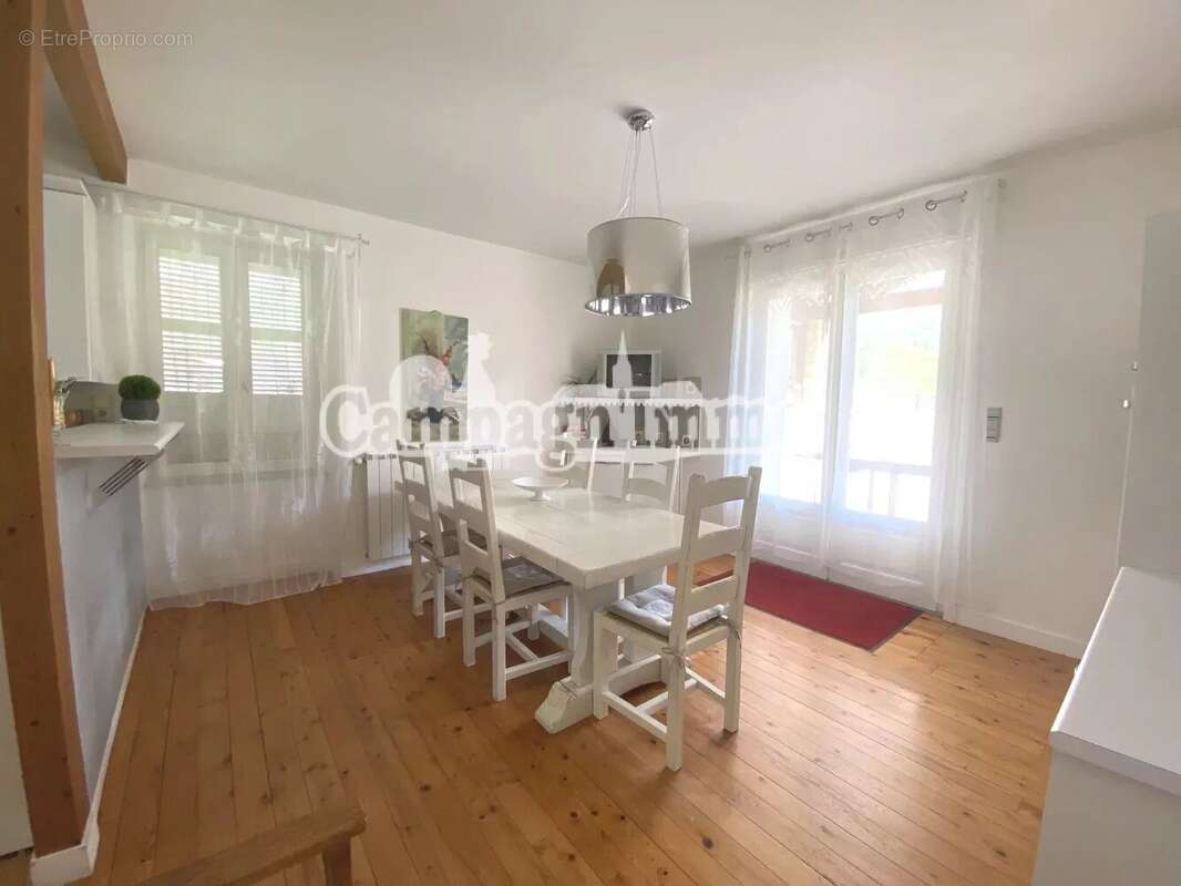 Maison à SAINT-VINCENT-DE-REINS