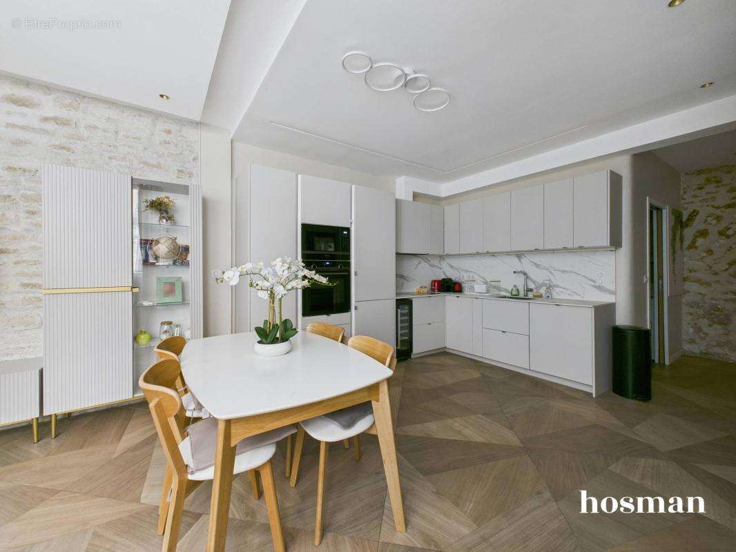 Appartement à PARIS-20E