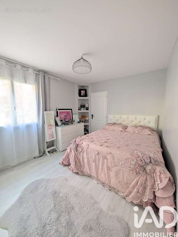 Photo 8 - Maison à SAINT-JEAN-DE-BRAYE