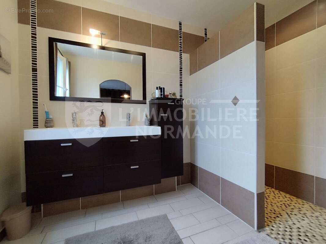 Maison à PACY-SUR-EURE