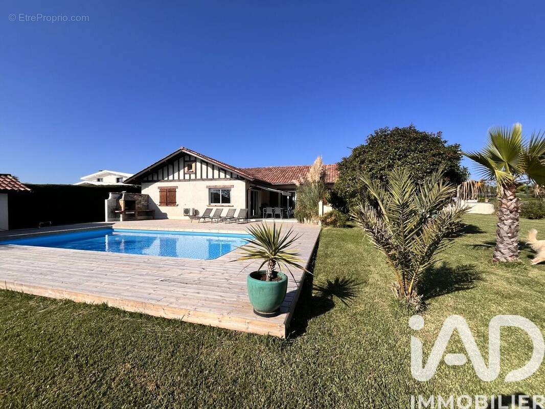 Photo 1 - Maison à SAUBRIGUES