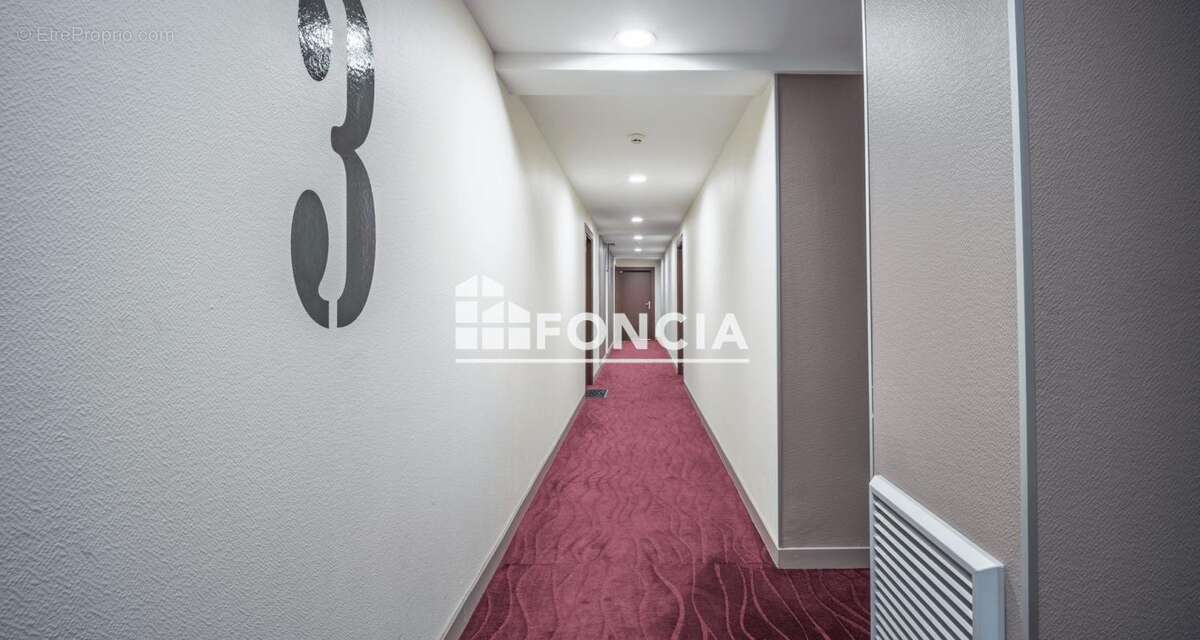EXCLUSIVITE FONCIA quartier NANTES SUD / BOURDONNIERES : bel appartement T3 récent avec balcon, stationnement couvert, à proximi - photo 11