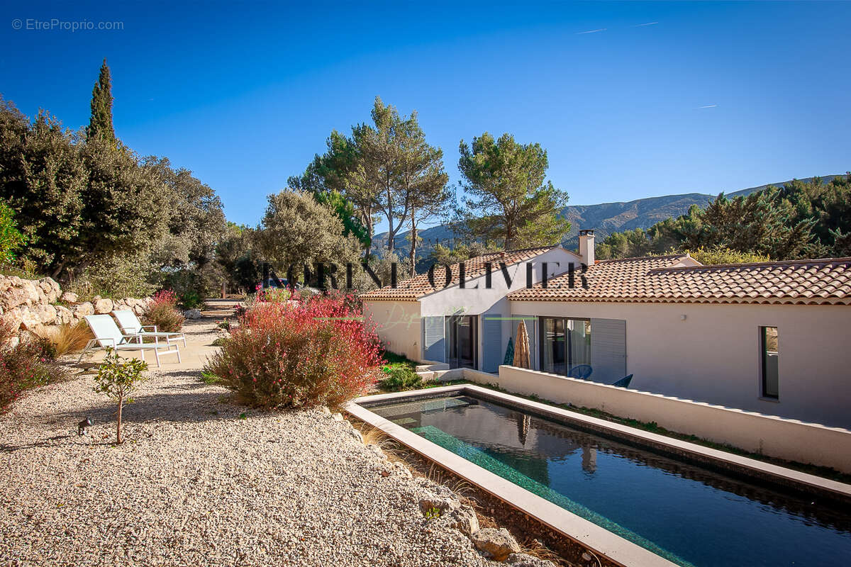 Maison à SAINT-MARC-JAUMEGARDE