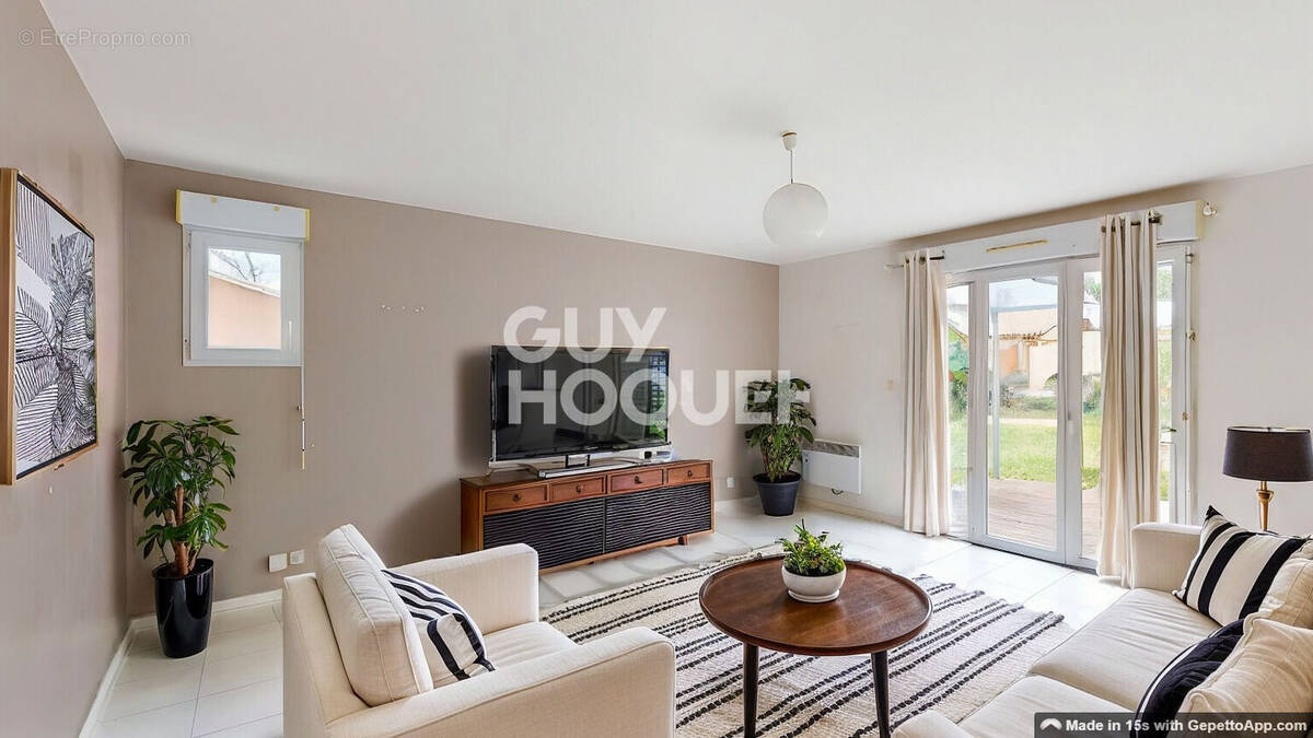 Maison à CASTRES-GIRONDE