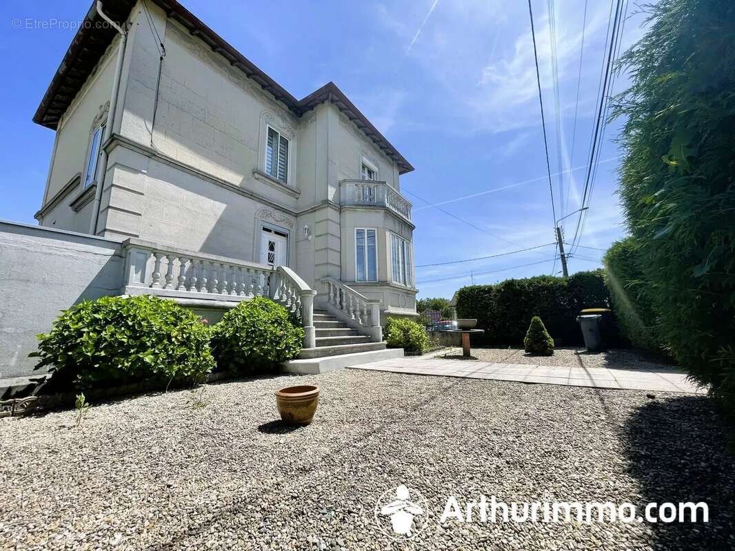 Maison à AUDINCOURT