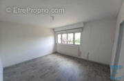 Appartement à SAINT-PRIEST-EN-JAREZ