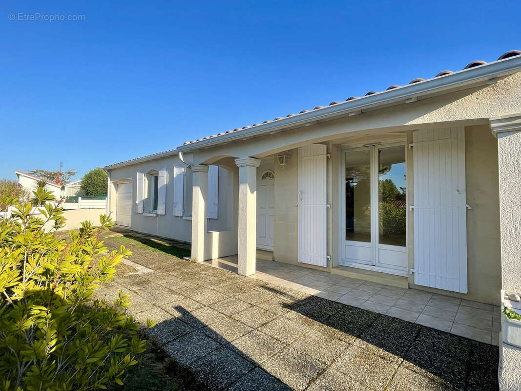 Maison à VAUX-SUR-MER