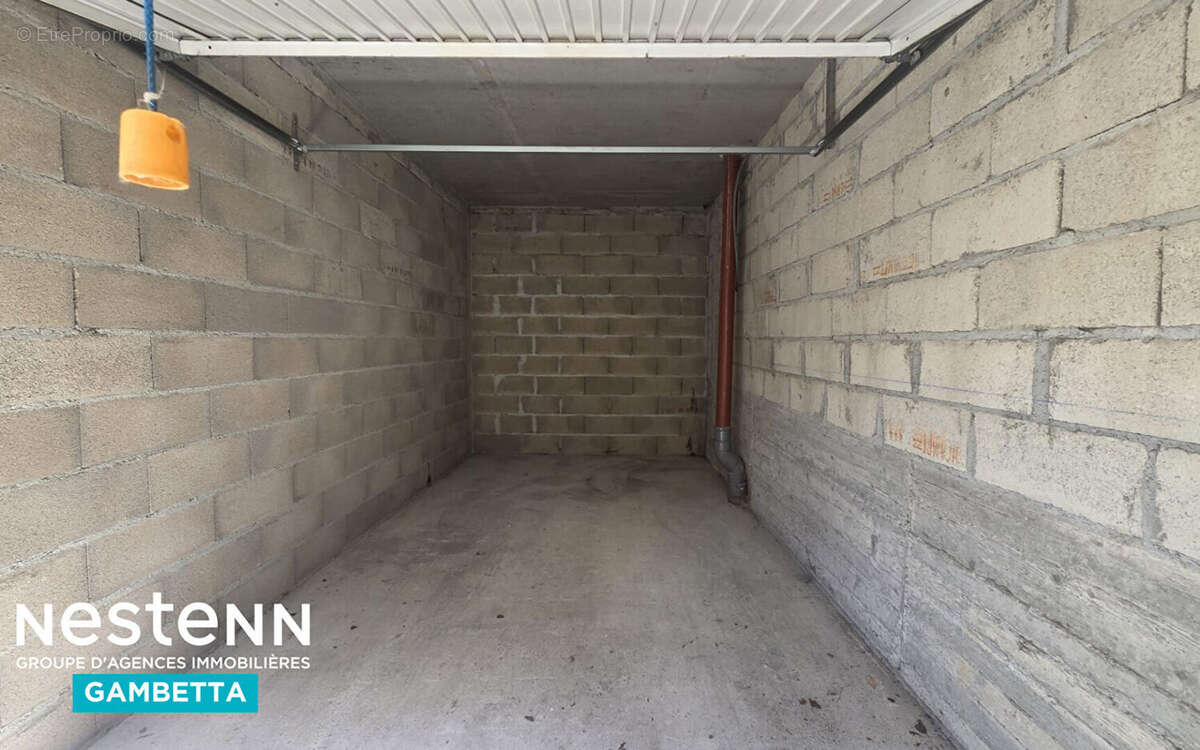 Appartement Montauban  T2, une chambre, une grande terrasse et un garage - photo 7