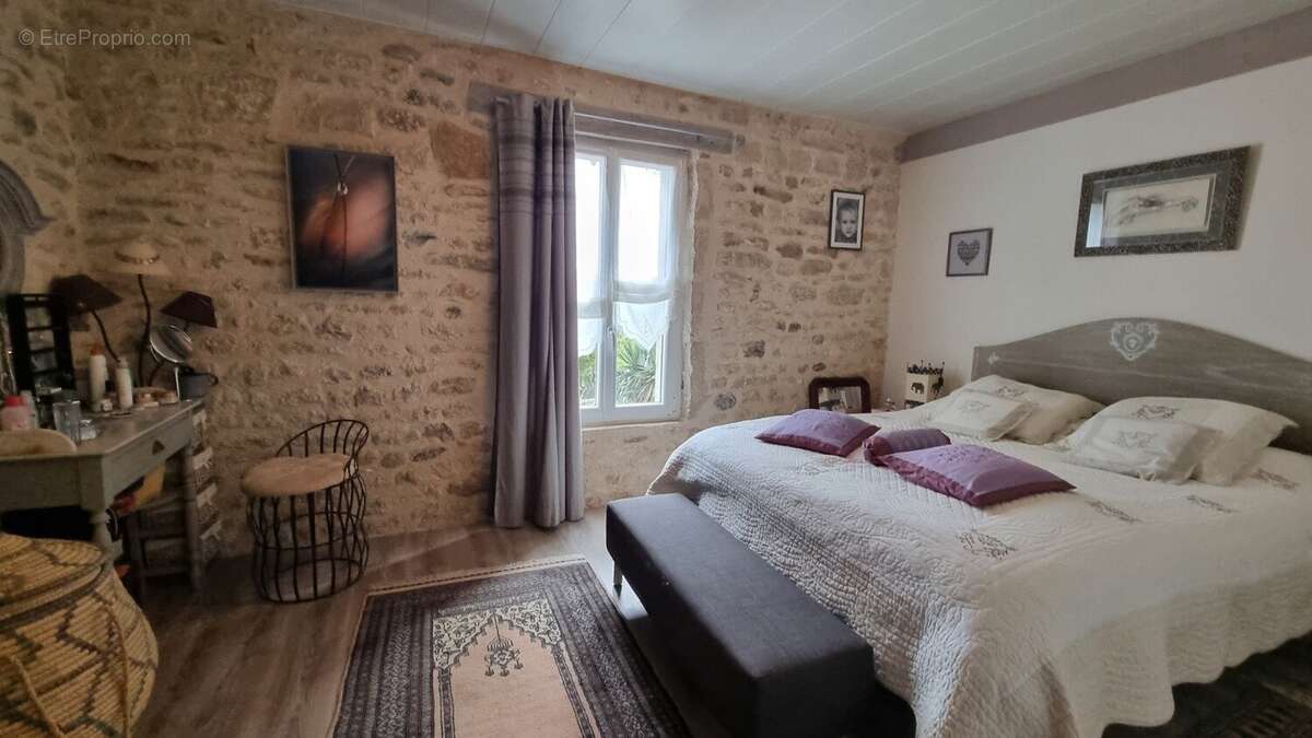 Maison à THENON