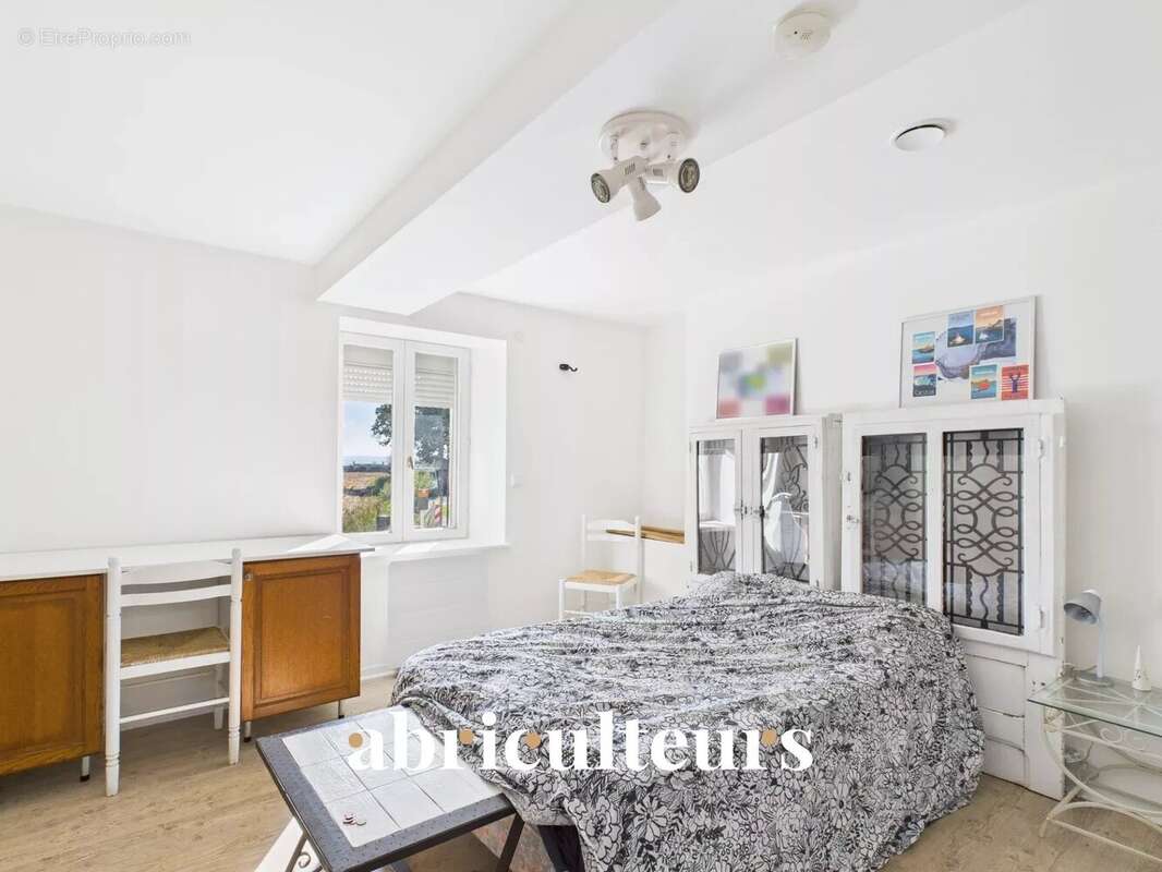 Maison à SAINT-MARTIN-DE-BONFOSSE