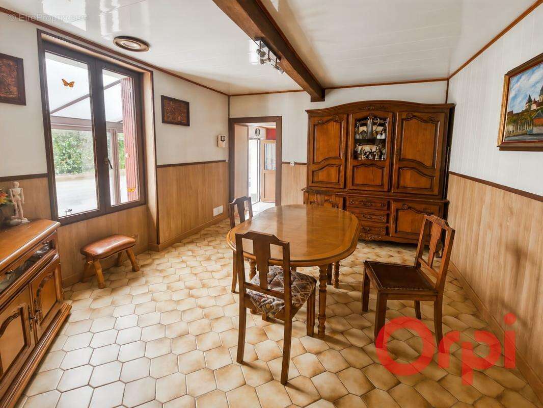 Maison à LURCY-LEVIS