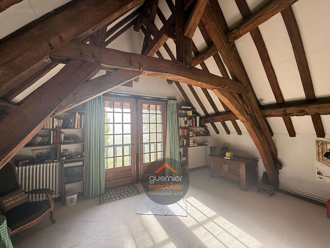 Maison à NEUFCHATEL-EN-BRAY