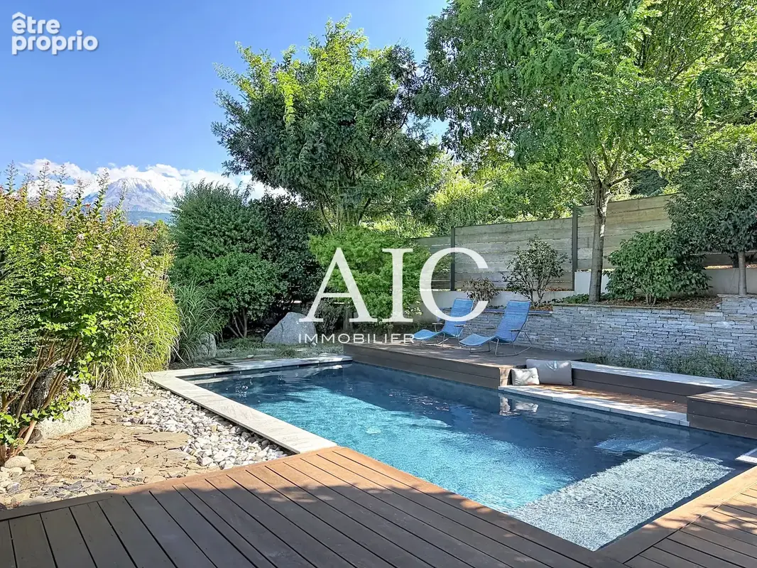 Chalet de caractère avec piscine et vue panoramique sur le Mont-Blanc - photo 8