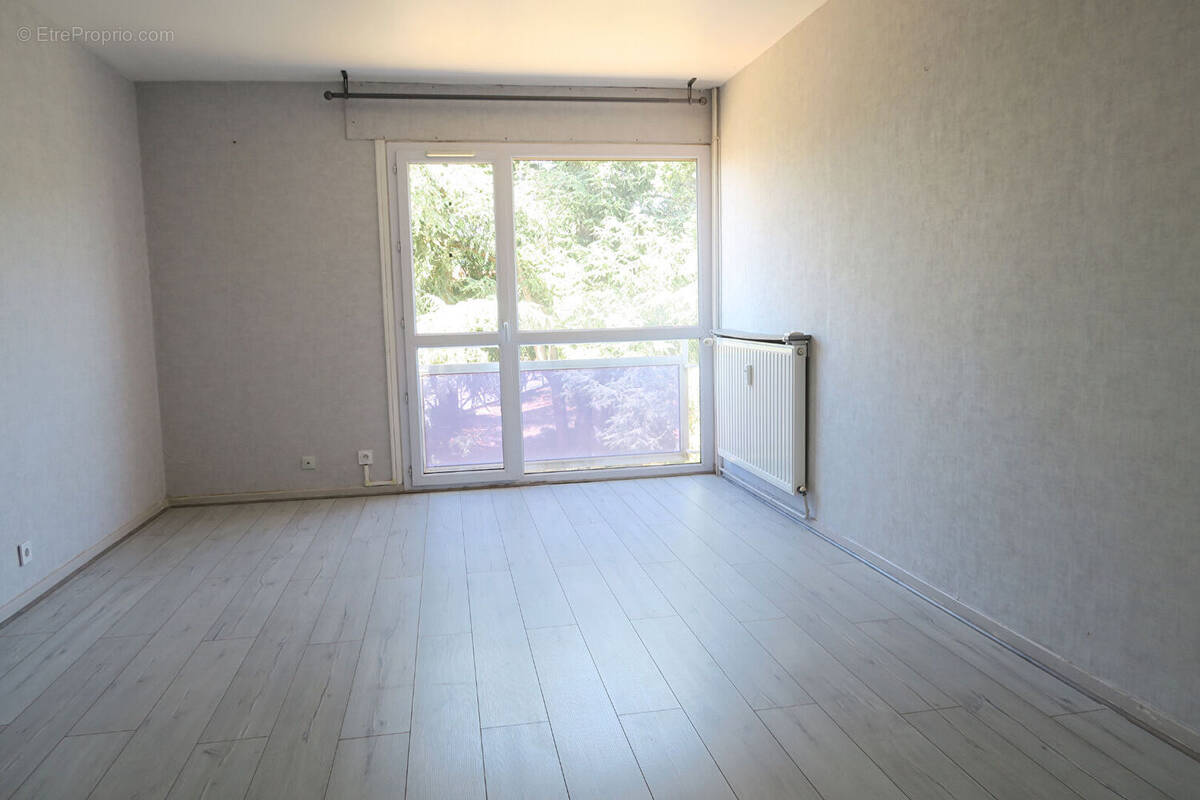 Appartement à LA TALAUDIERE
