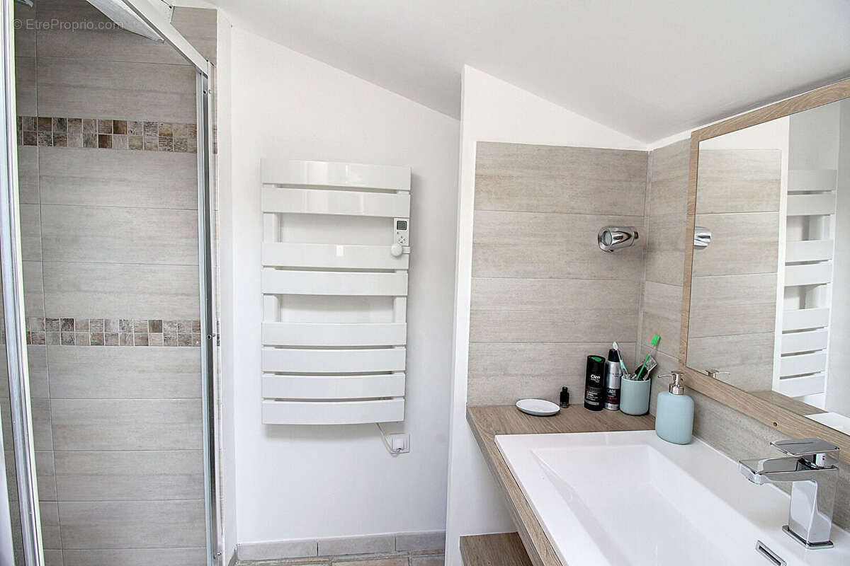 A VENDRE en EXCLUSIVITE ! Triplex Bargemon 5 pièces 162 m² - photo 13