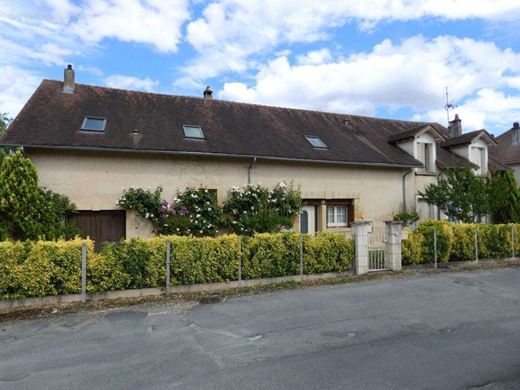 Maison à EXCIDEUIL