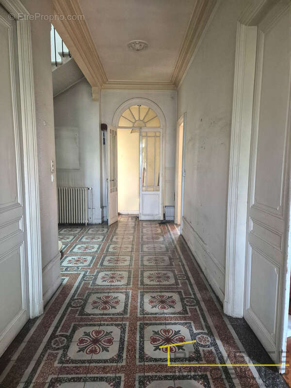 Maison à MONTELIMAR