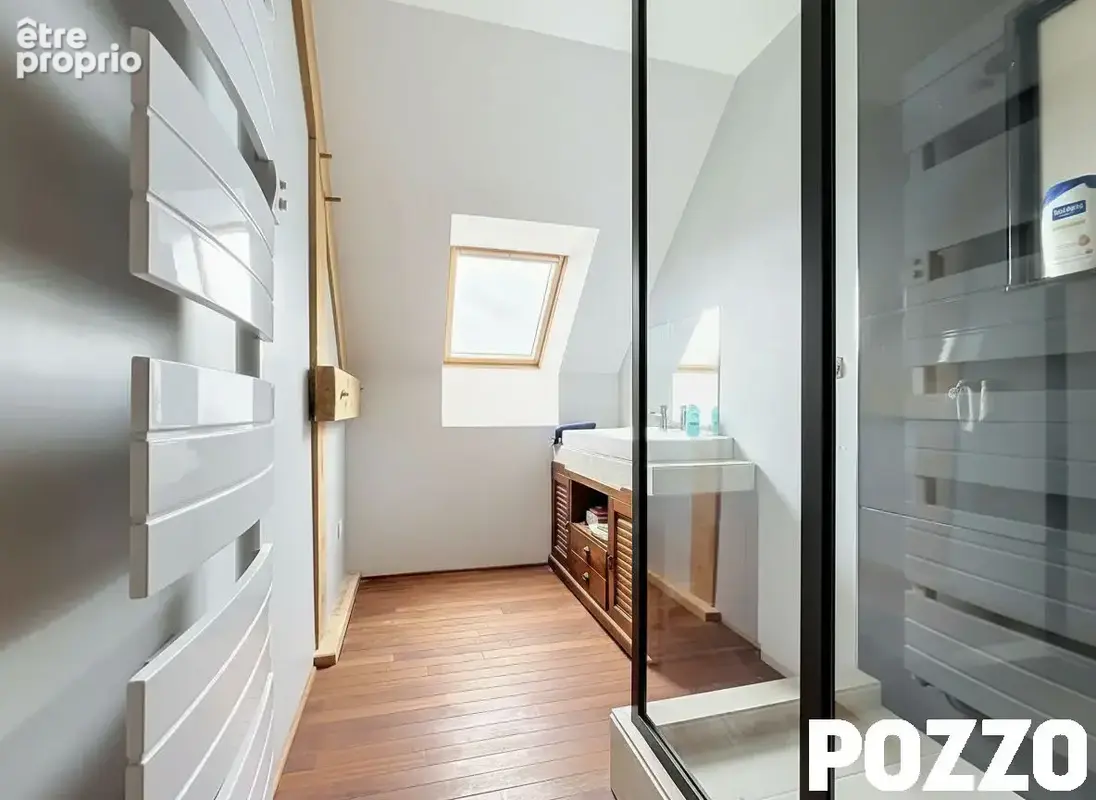 A vendre. st jean d'elle. maison entierement renovee avec dependance. - photo 13