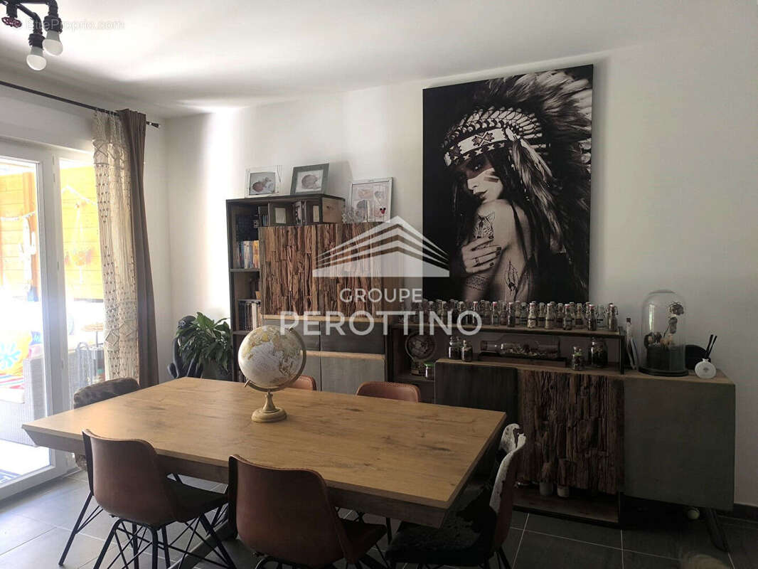 Appartement à PEYNIER