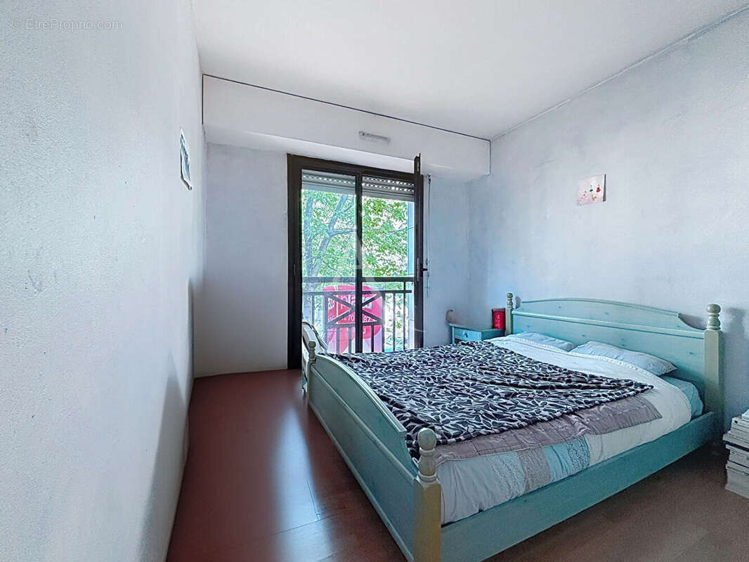 Appartement à SURESNES