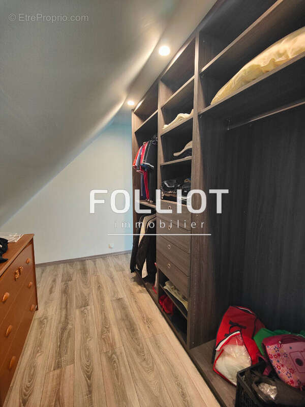 Maison à CONDE-SUR-VIRE