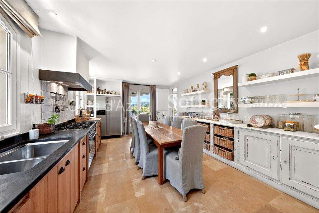 Maison à MOUGINS