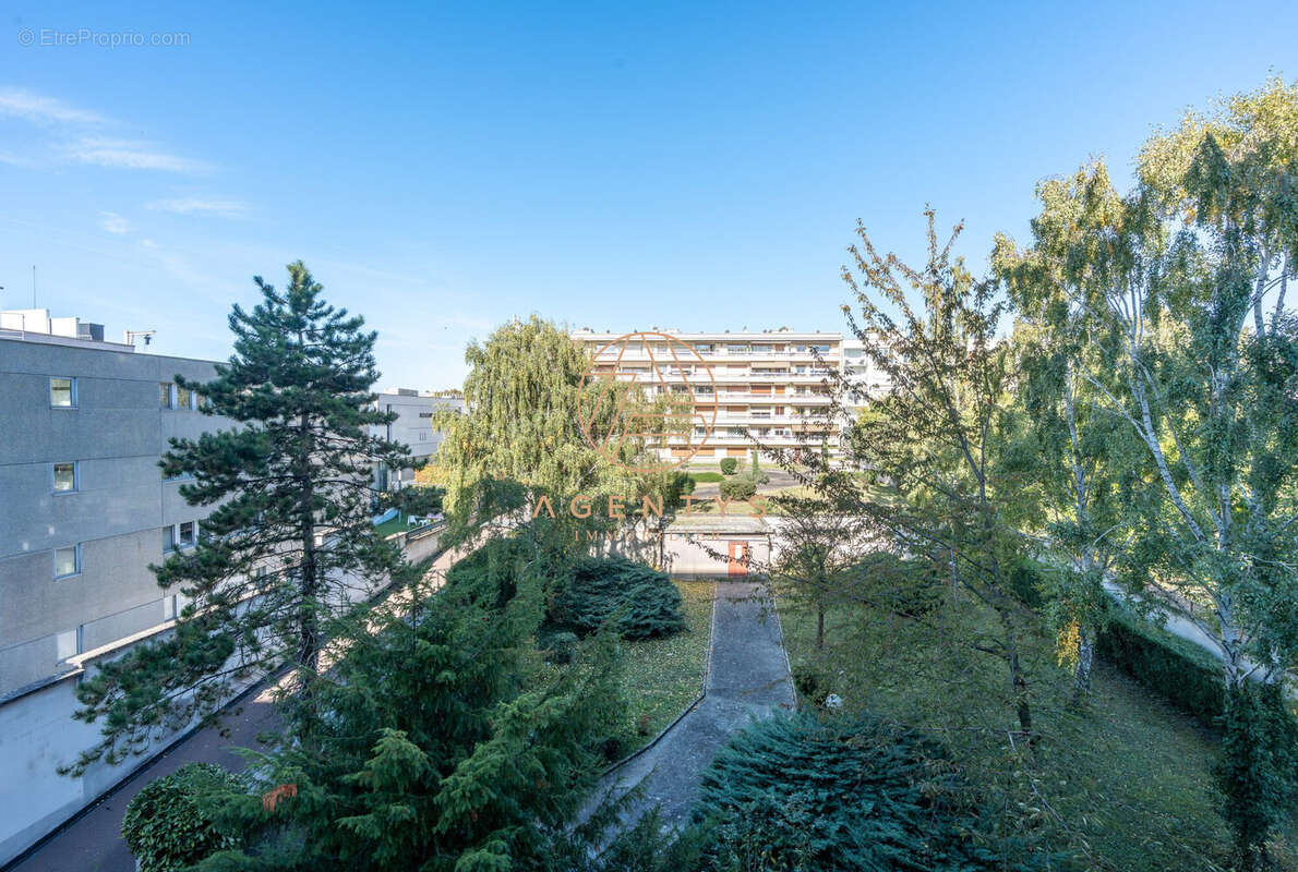 Appartement à NOGENT-SUR-MARNE