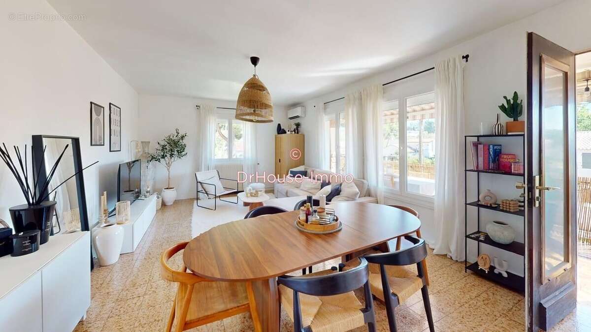 Maison à SAUSSET-LES-PINS