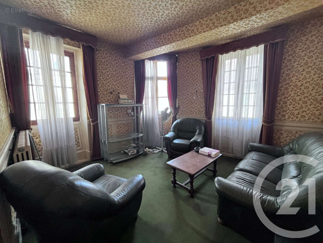 Maison à ENTRAINS-SUR-NOHAIN