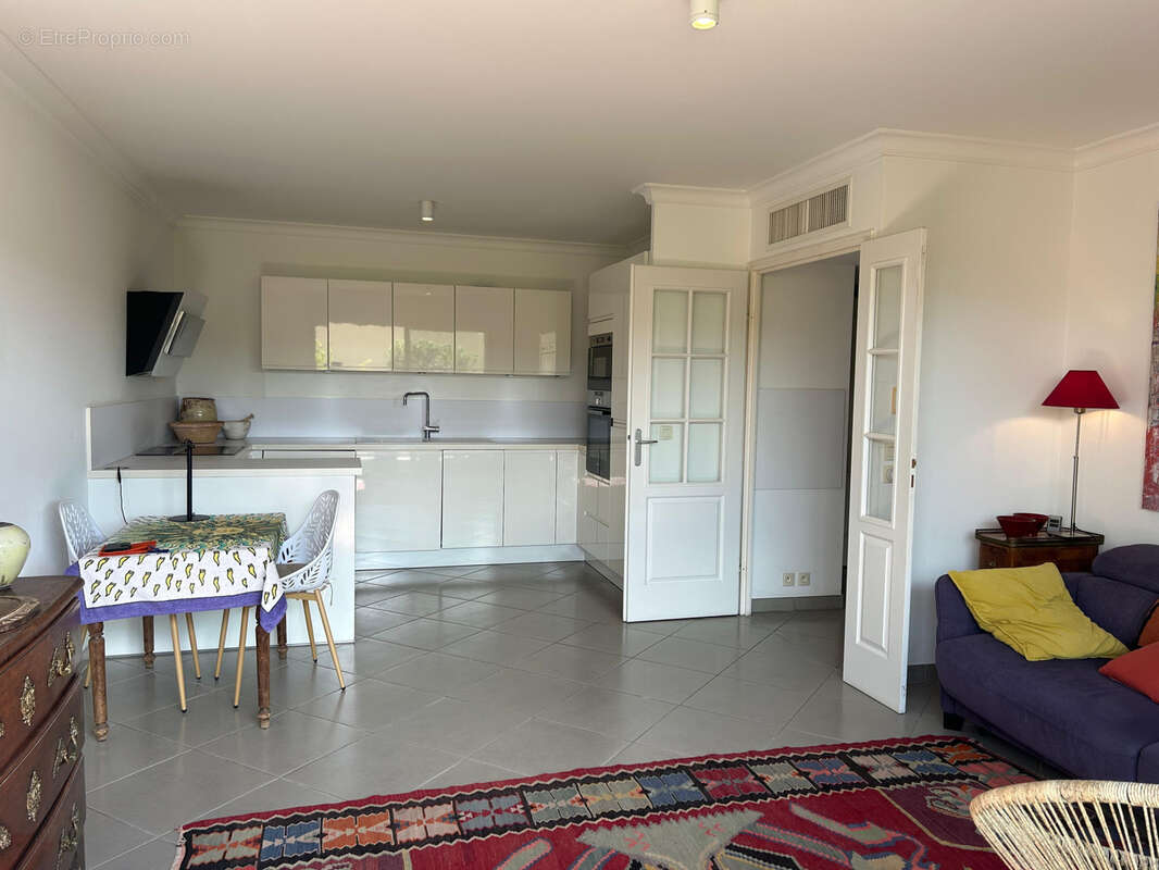 Appartement à BEAULIEU-SUR-MER