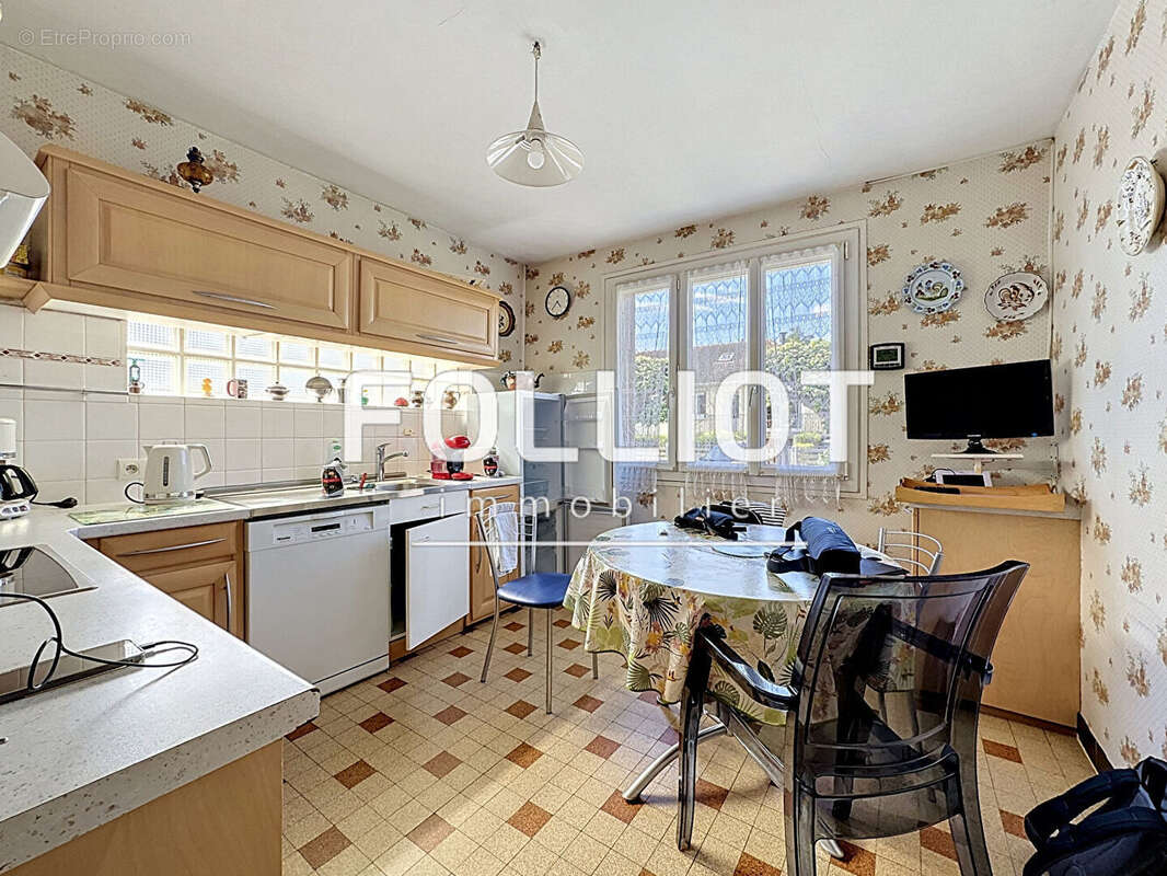 A VENDRE  Bretteville-sur-Odon  Maison plain-pied 82 m² + sous-sol complet  Terrain 600 m² arboré  Exclusivité - photo 6