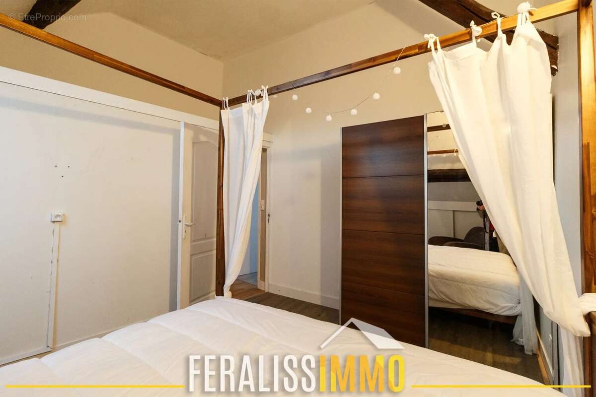 Appartement à VAUX-SUR-SEINE