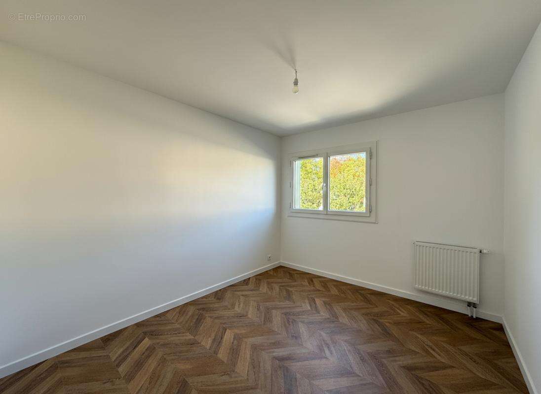 Appartement à VENELLES