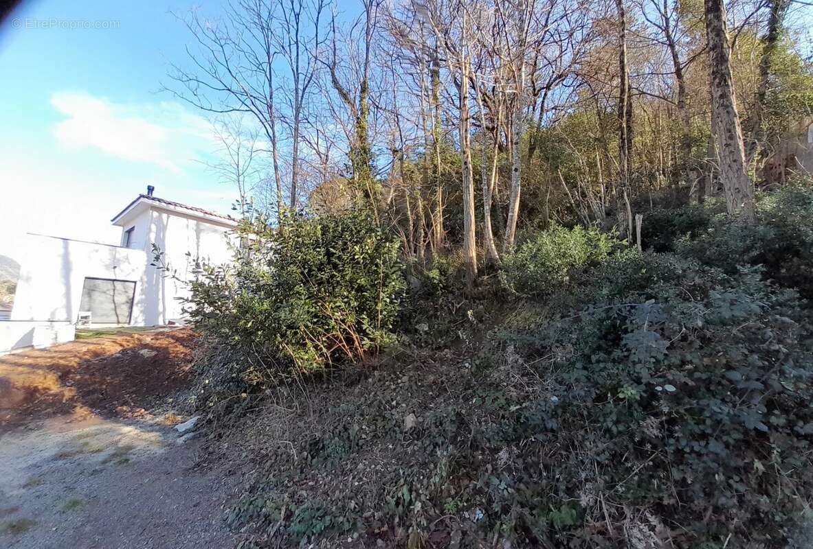 Terrain à ANDUZE