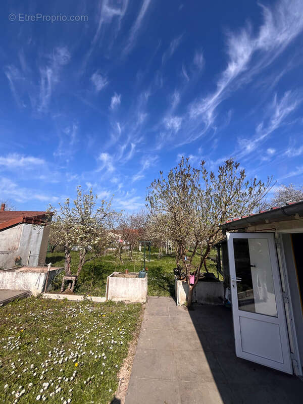 Maison à YZEURE